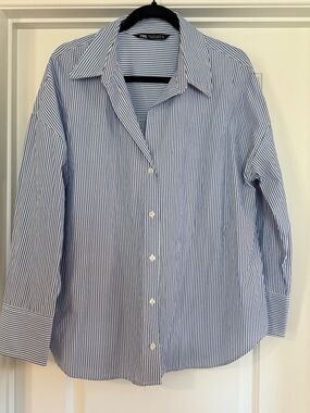 Zara Blue and White Striped Button-Down Shirt